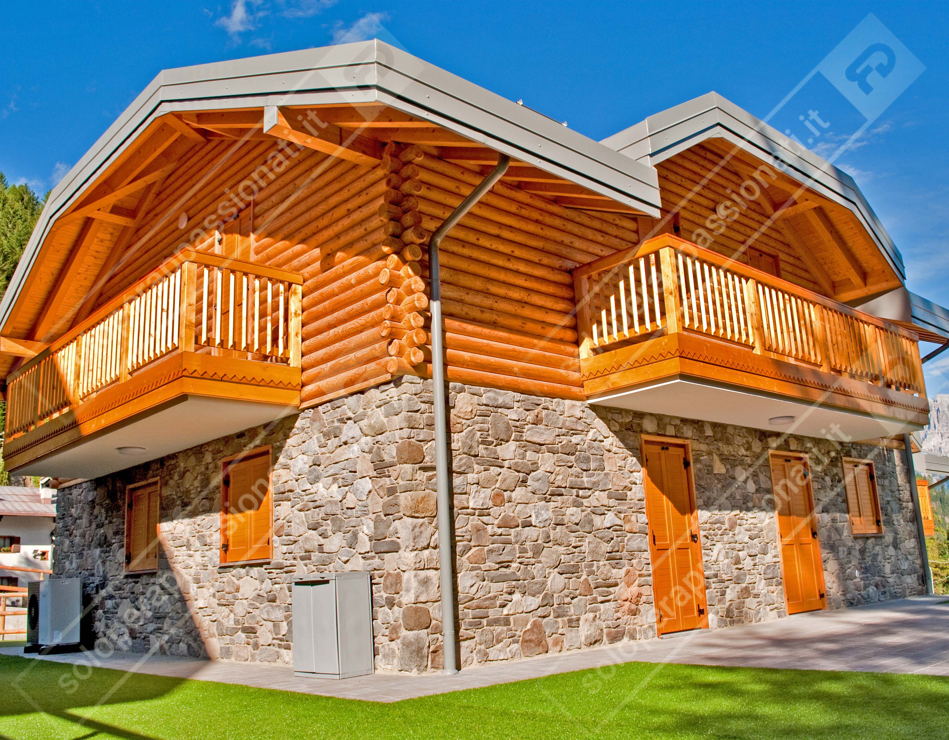 case rustiche in tronchi di legno