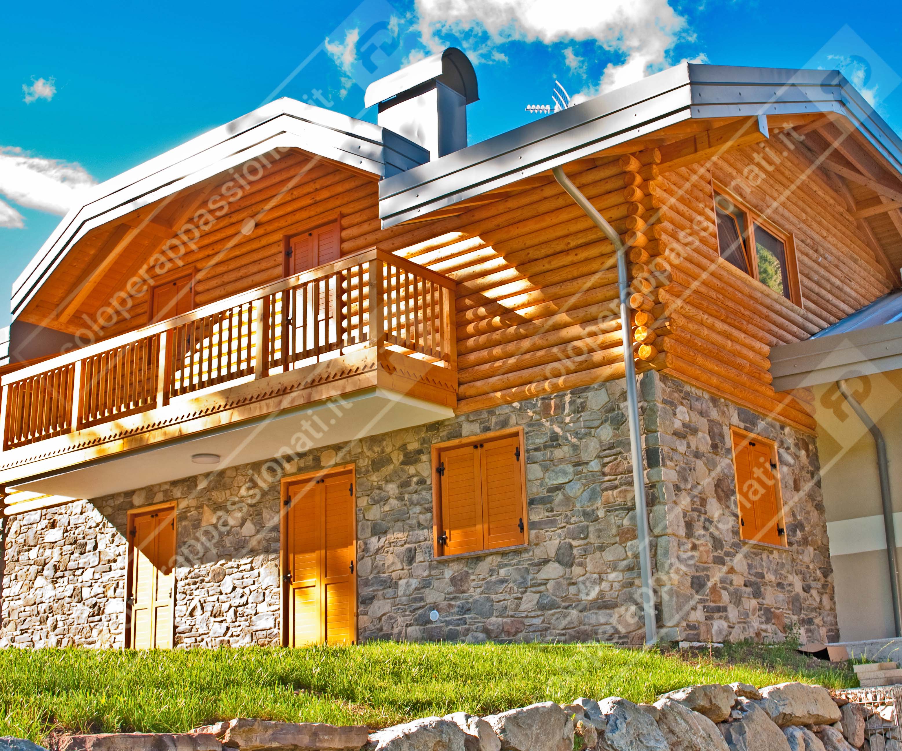 rivestimento in tronchi di legno